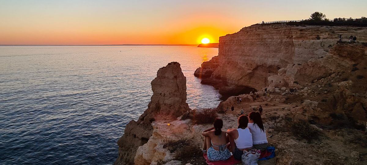 Atardecer con amigas en Algar Seco