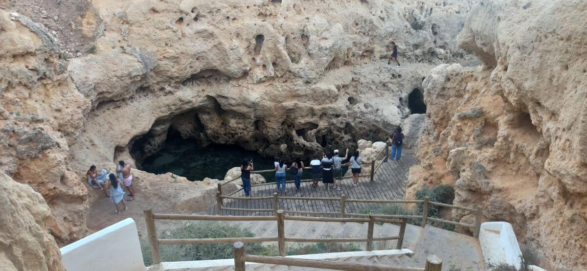 Bajando al algar seco, Algarve Bajando al algar seco, Algarve