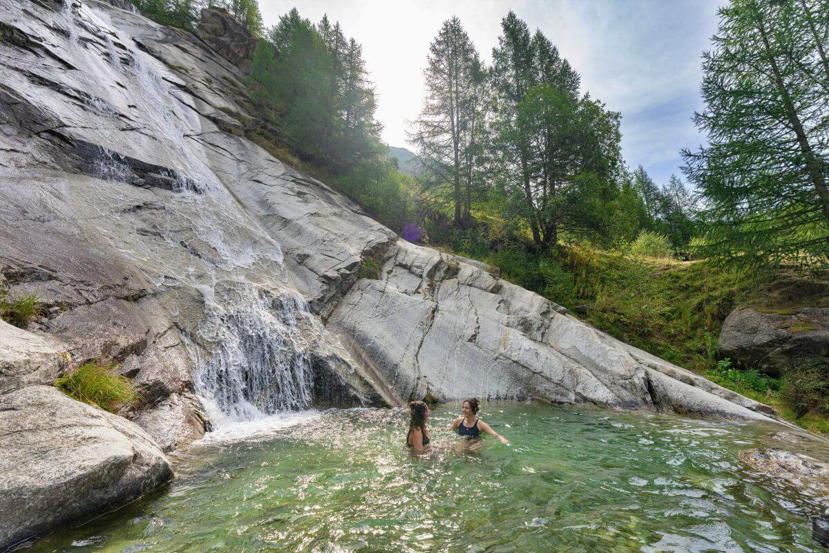 La piscina natural de Hell-Chessi ©SaastalTourismusAG