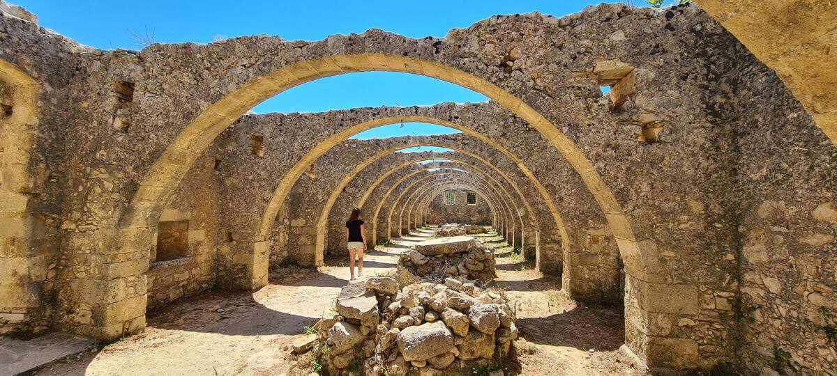 Monasterio de Agios Giorgios en Vamos Monasterio de Agios Giorgios en Vamos