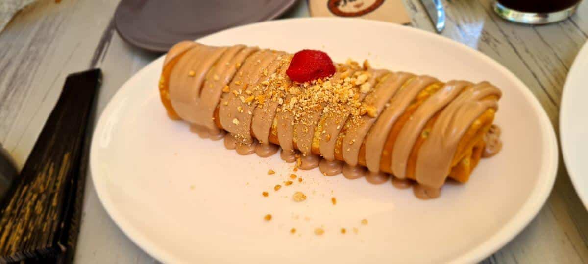 Deliciosos creps en Haris Creperie Deliciosos creps en Haris Creperie