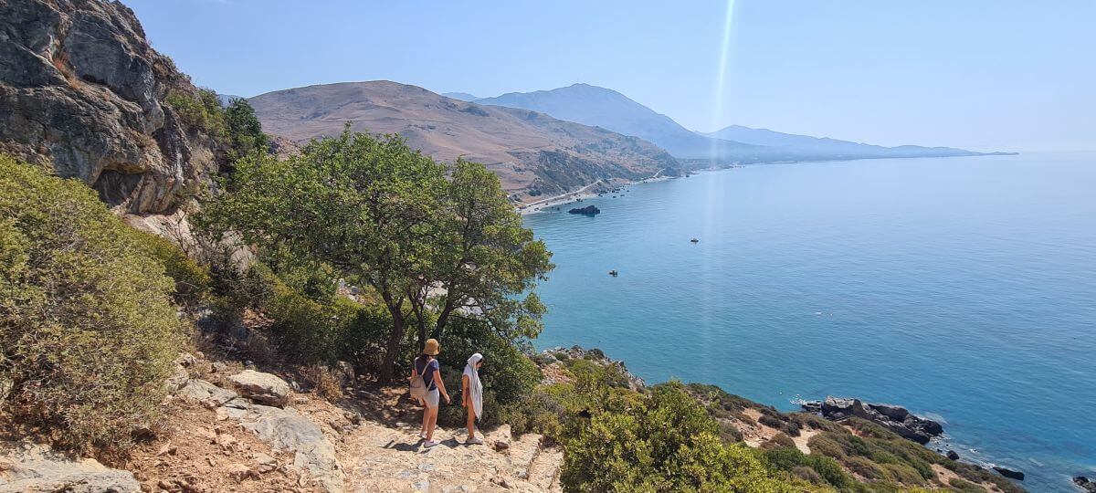 20 minutos de bajada hasta Preveli Beach 20 minutos de bajada hasta Preveli Beach