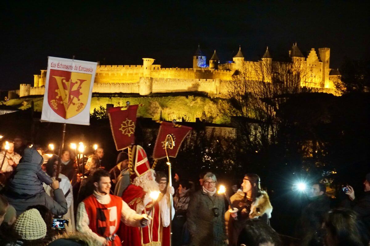 Bajada de antorchas de Carcassonne Bajada de antorchas de Carcassonne