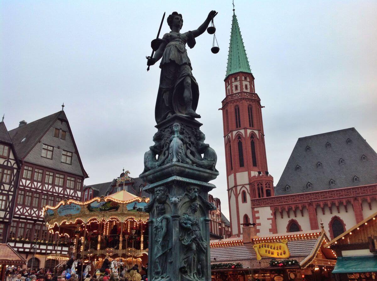 La Romerplatz de Frankfurt La Romerplatz de Frankfurt