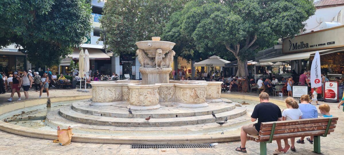 La fuente Morosini La fuente Morosini