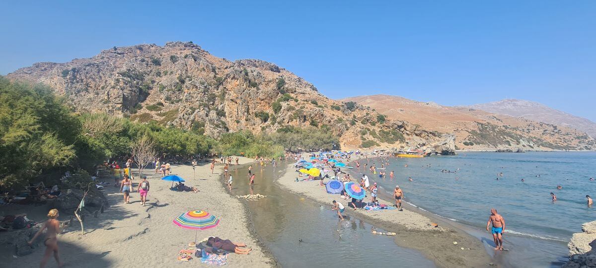 La playa dónde la gente no se baña en la playa La playa dónde la gente no se baña en la playa