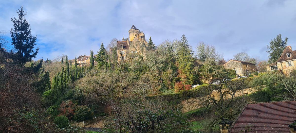 El castillo de Castelnaud desde la carretera