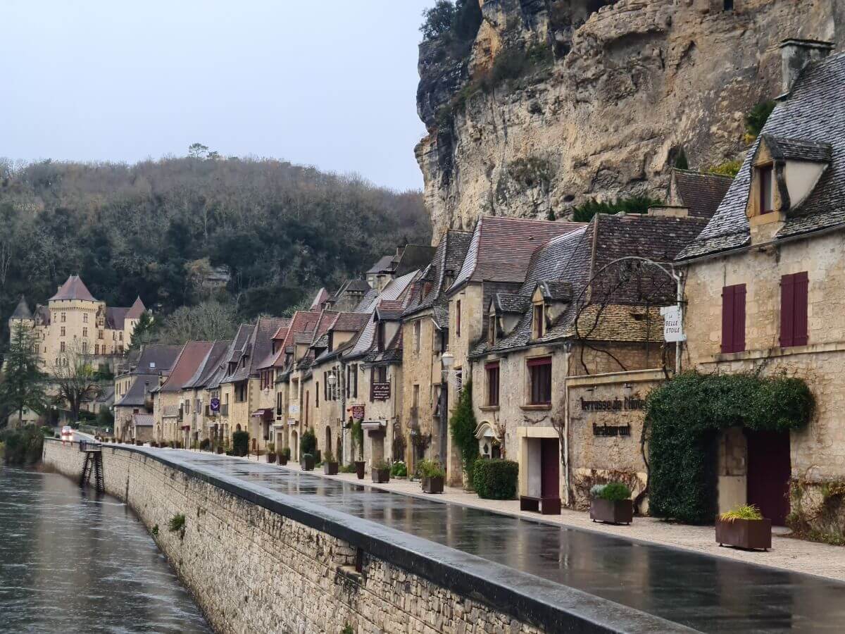 La Roque Gageac mágica en un día invernal La Roque Gageac mágica en un día invernal