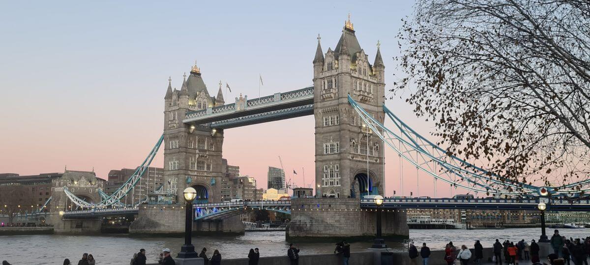 Anochecer en el Tower Bridge Anochecer en el Tower Bridge