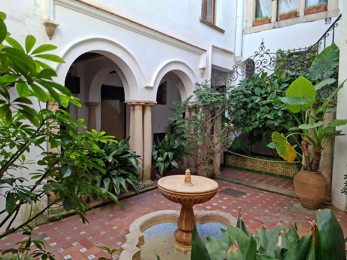 Precioso patio sevillano de Roc de Sant Caietà
