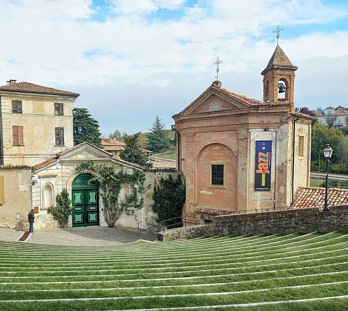 Auditorio Horszowski y Oratorio di Santa Elisabetta de Monforte d'Alba Auditorio Horszowski y Oratorio di Santa Elisabetta de Monforte d'Alba