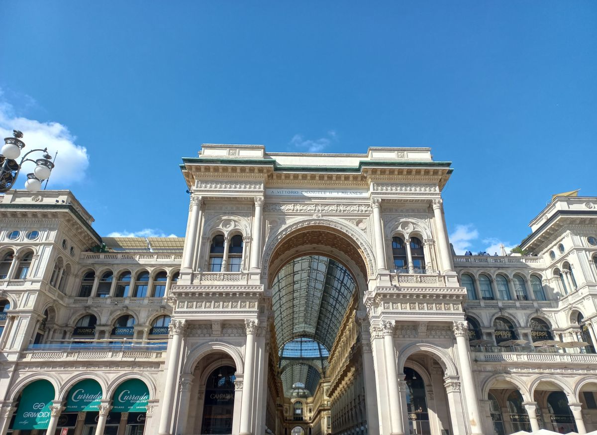 Entrada a la Galería Vittorio Emanuele II Entrada a la Galería Vittorio Emanuele II