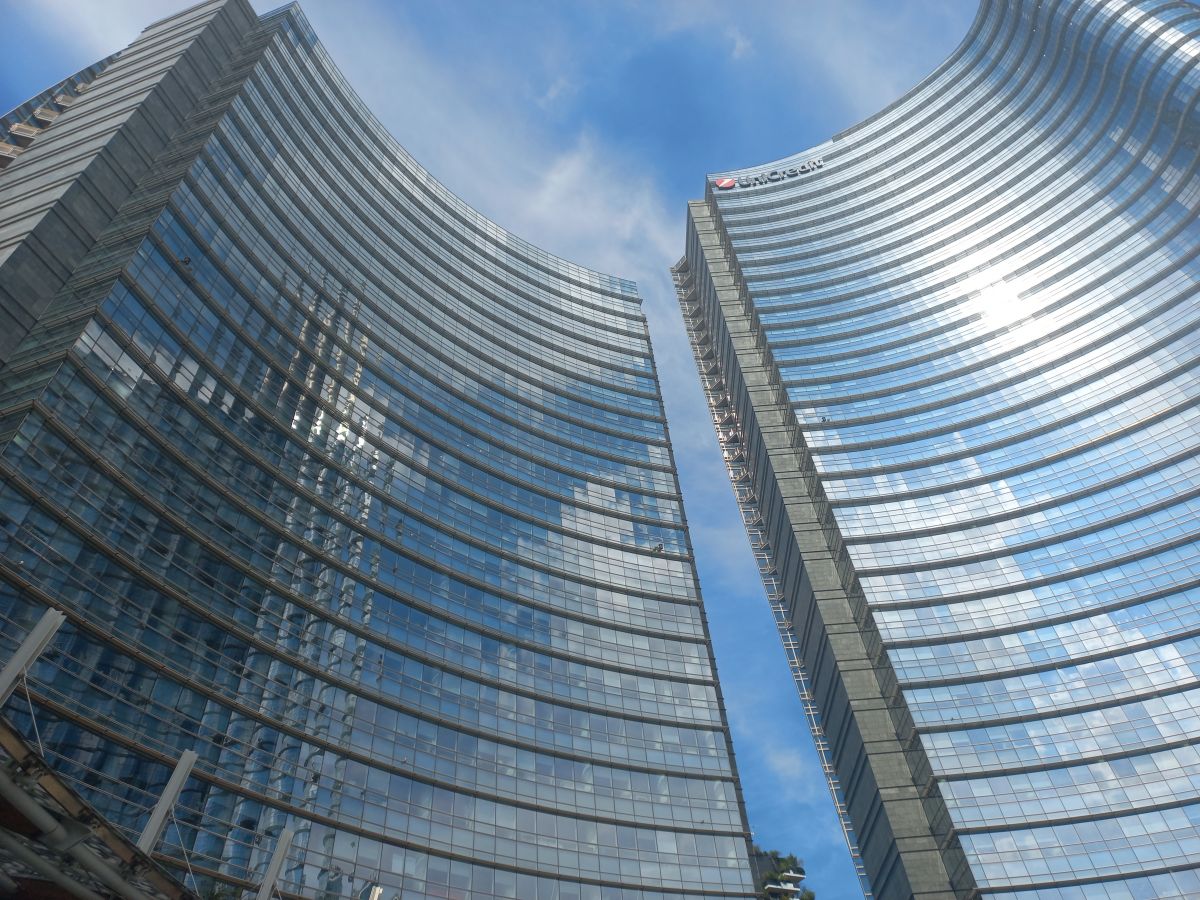 Plaza Gae Aulenti Plaza Gae Aulenti