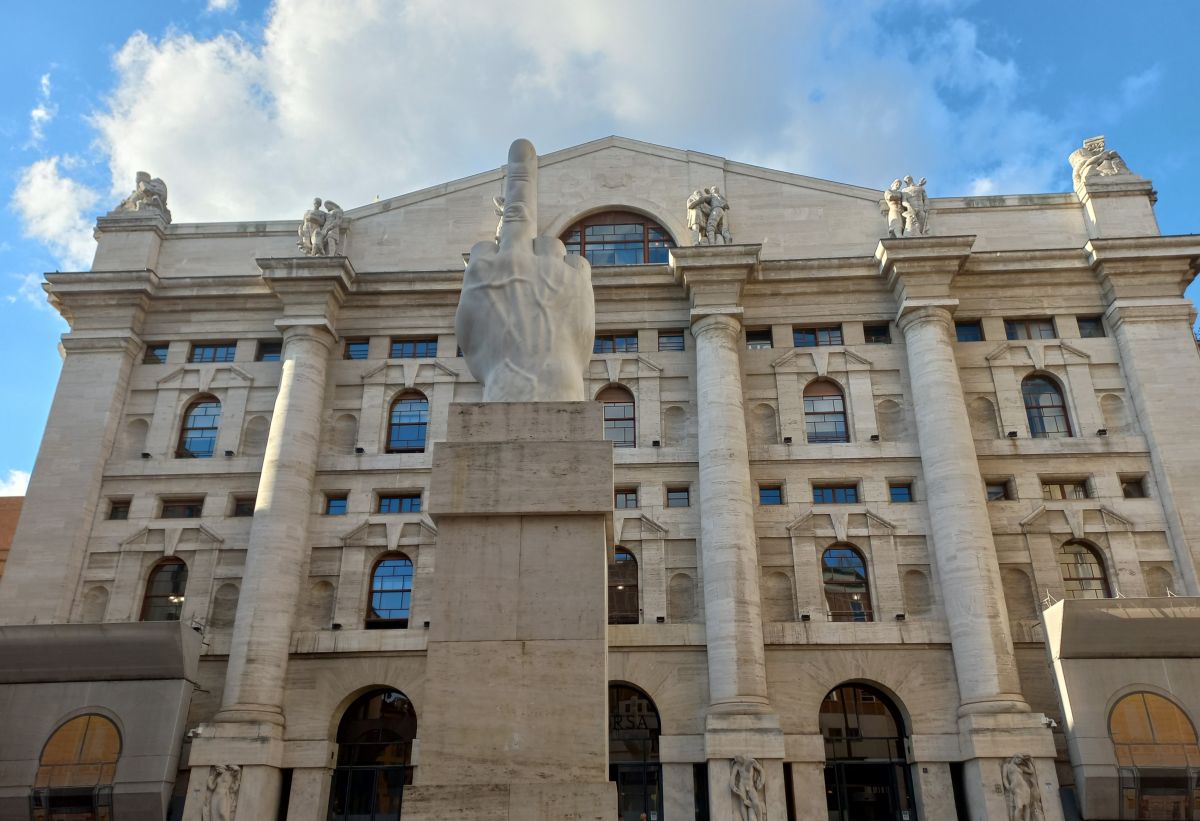 Plaza degli Affari Plaza degli Affari