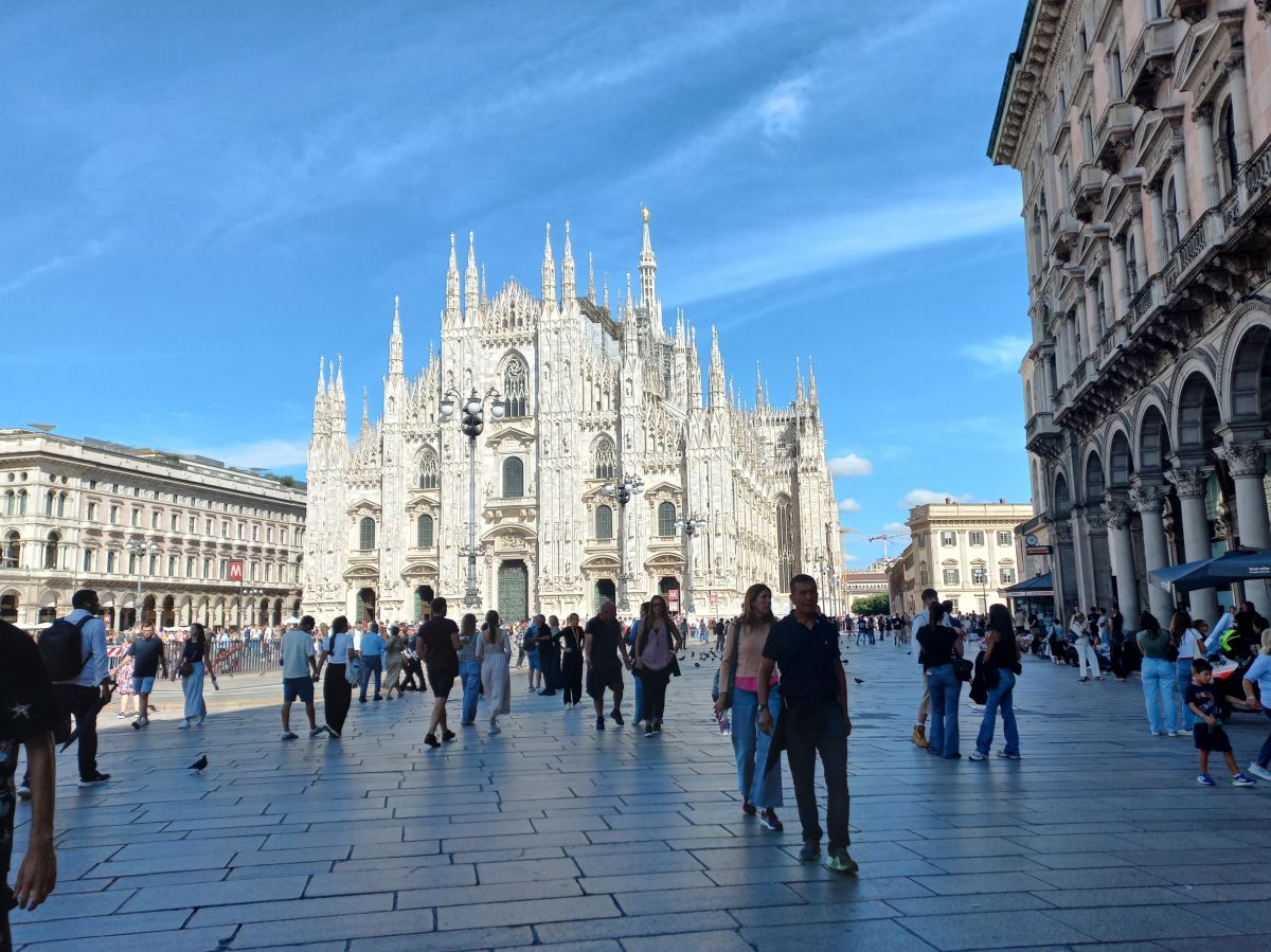 Plaza del Duomo Plaza del Duomo