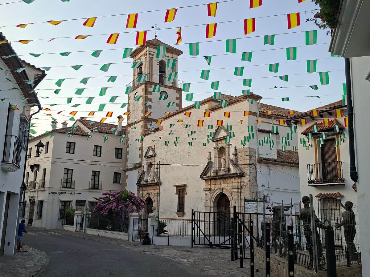 Iglesia de Nuestra Señora de la Encarnación Iglesia de Nuestra Señora de la Encarnación