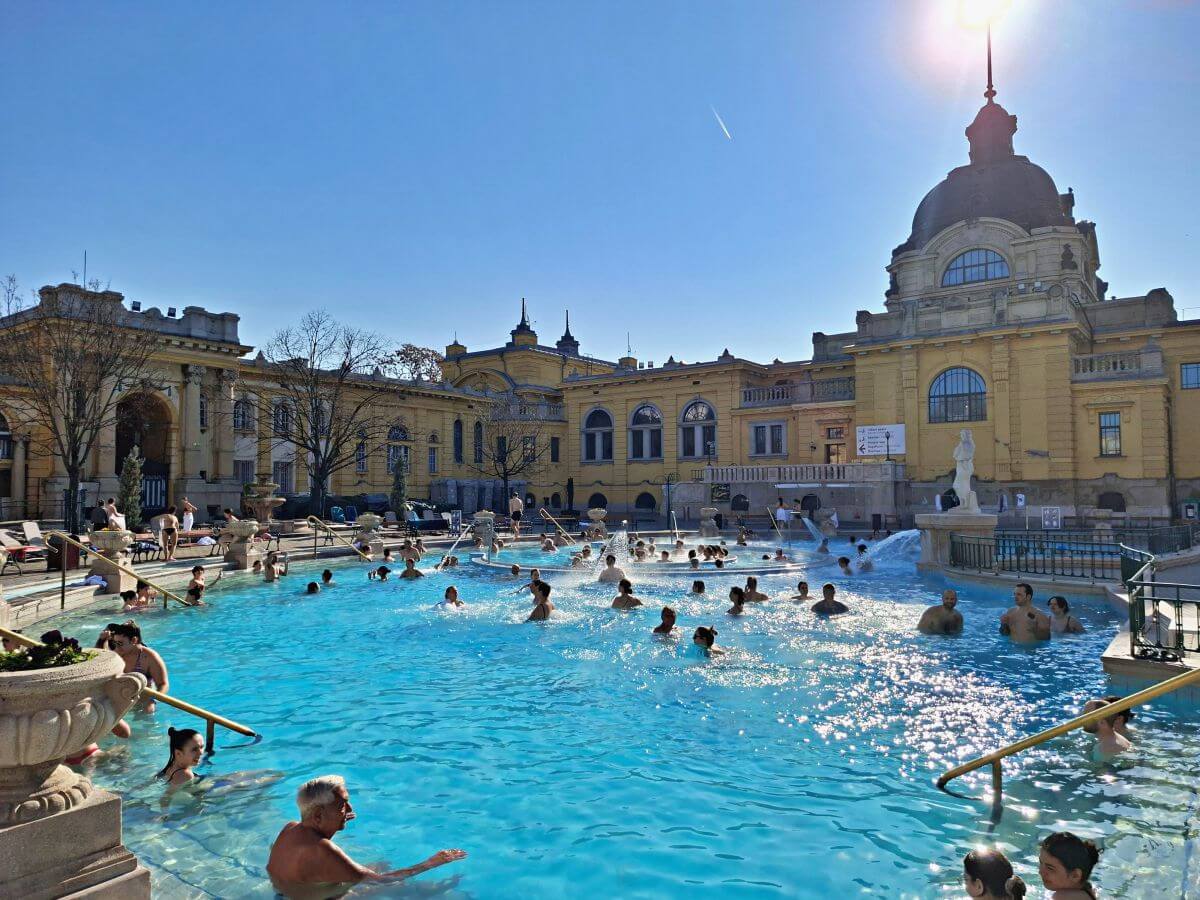 Baños de Széchenyi