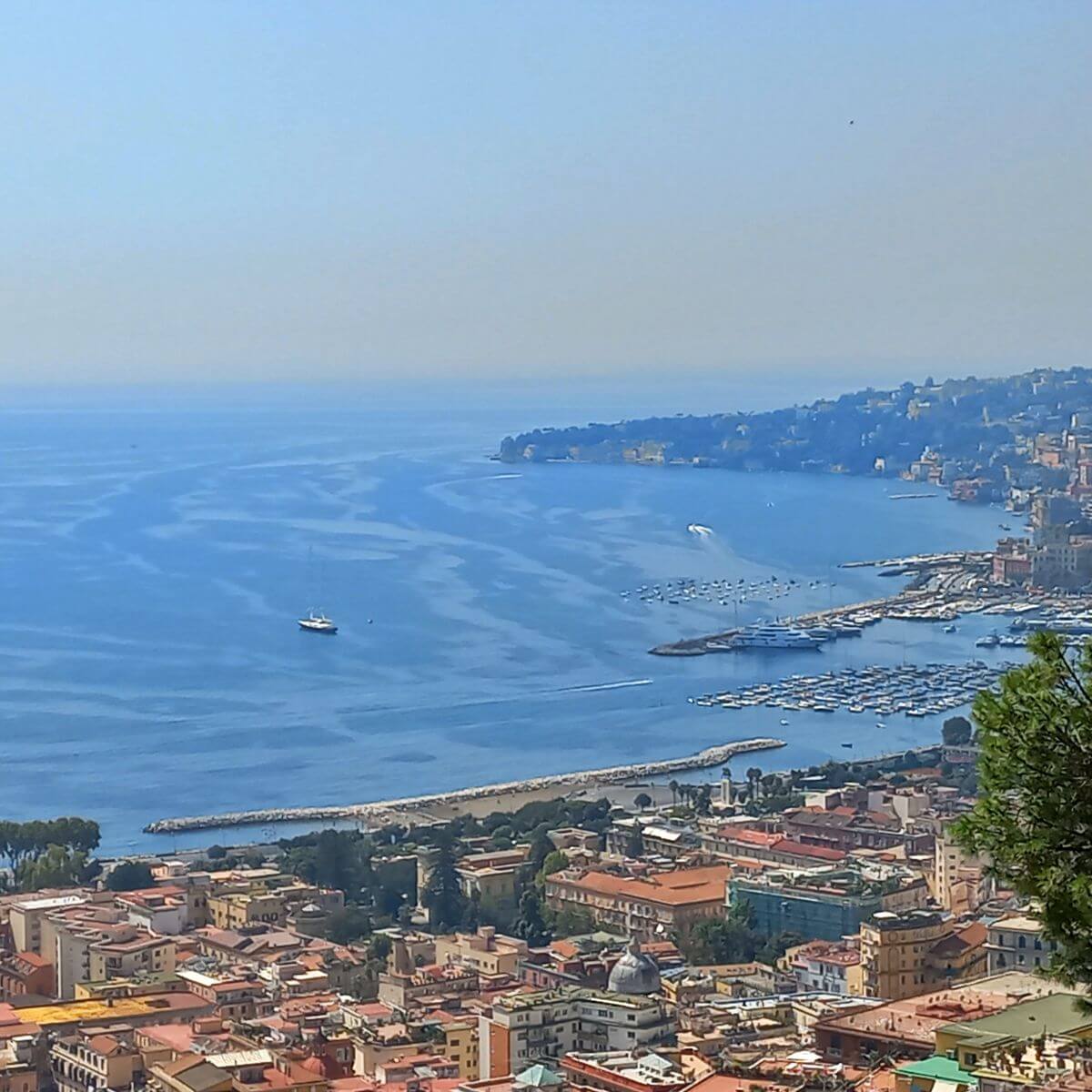 Vistas de la bahía de Nápoles desde la Cartuja de San Martino