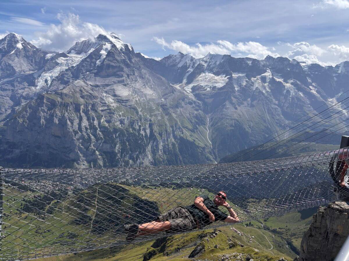 Echando la siesta en el Thrill Walk
