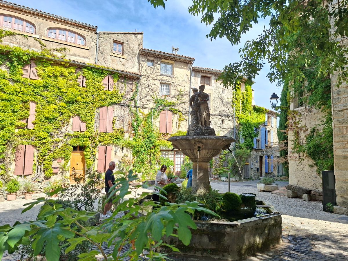 La fuente más bella de la Provenza