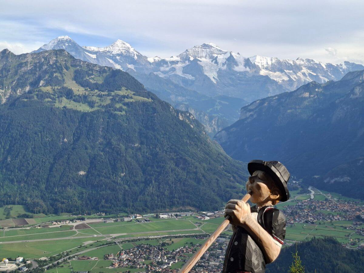 Los Alpes berneses desde el mirador de Harder Kulm